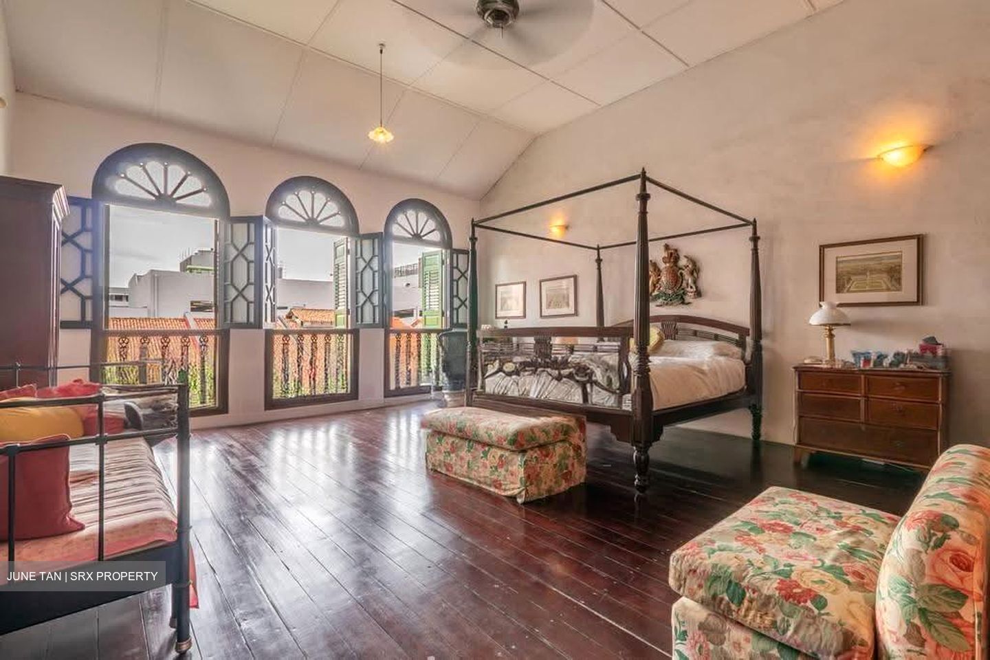 Emerald Hill Road (D9), Detached #631055501